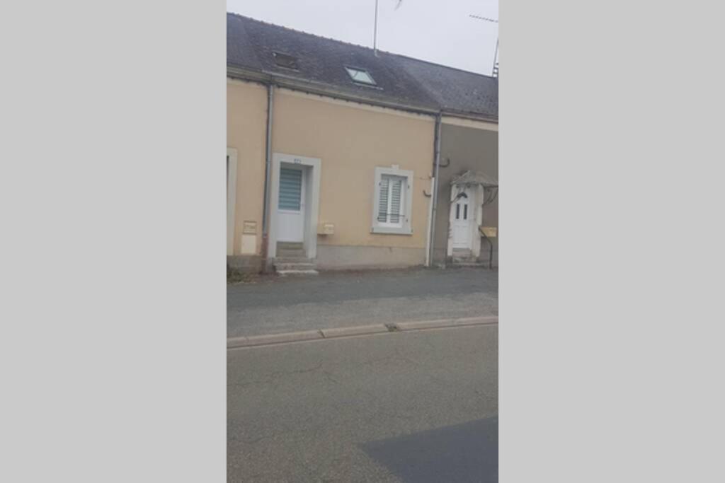 Apartamento Maison de bourg avec extérieur. Grez-en-Bouere Exterior foto