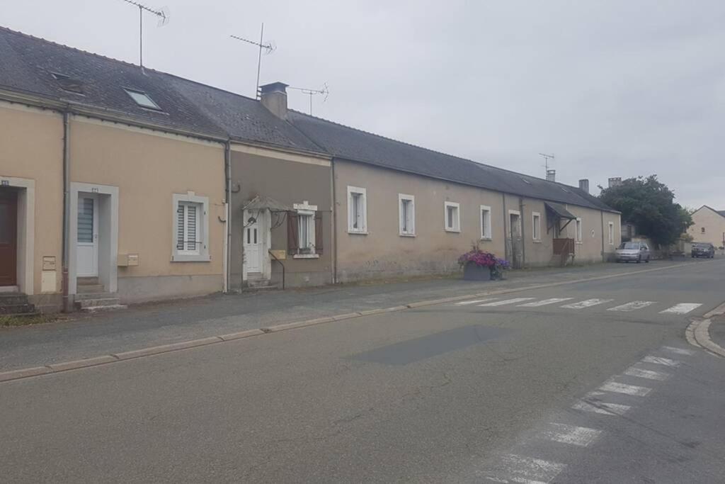 Apartamento Maison de bourg avec extérieur. Grez-en-Bouere Exterior foto